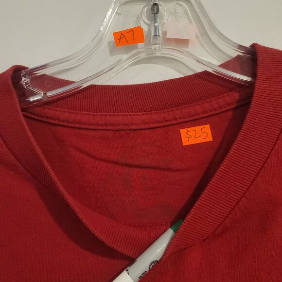 Vintage Reyn Spooner Men's Red T-Shirt with Sailboat Graphic Print - Picture 6 of 6